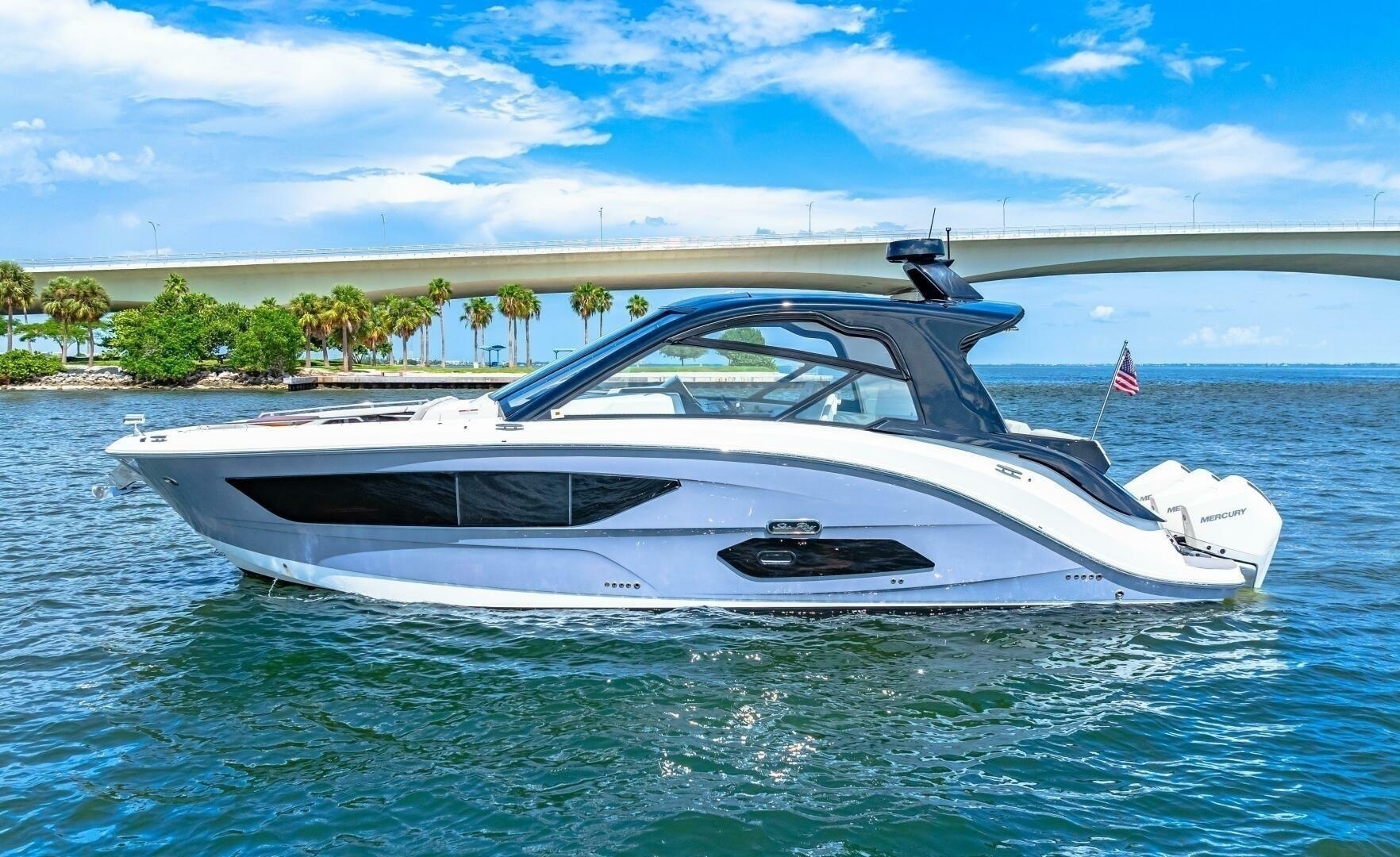 Sea Ray-370 Sundancer 2022-Golden Ticket Sarasota-Florida-United States-2022 Sea Ray 370 OB -6287918 | Thumbnail