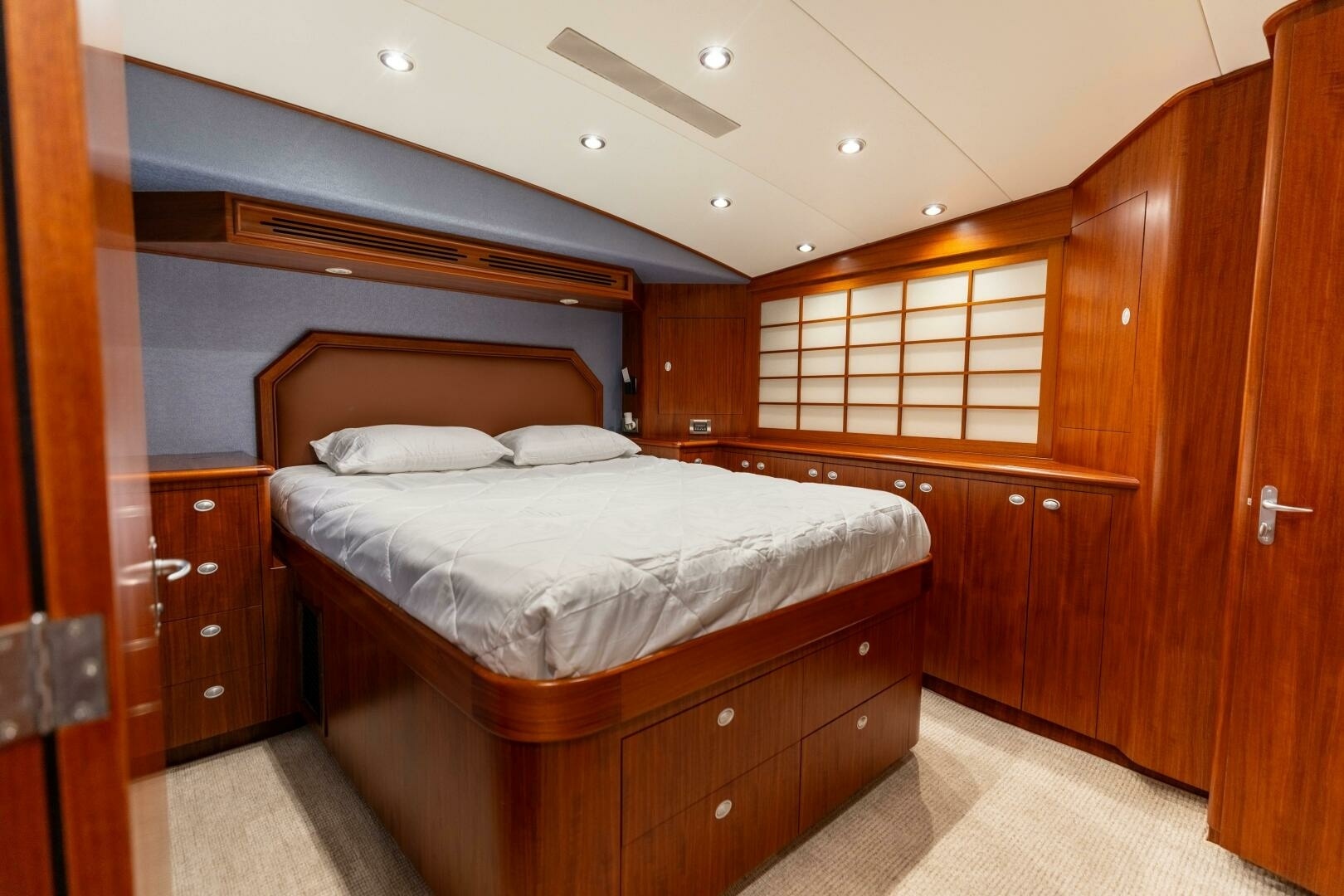 Jim Smith-68 Convertible 2006 -Destin-Florida-United States-2006 Jim Smith 68 Convertible Master Stateroom-6923220 | Thumbnail