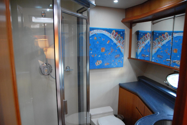 West Bay-Sonship 2003-ROOM SERVICE Fort Lauderdale-Florida-United States-Guest Head-474083