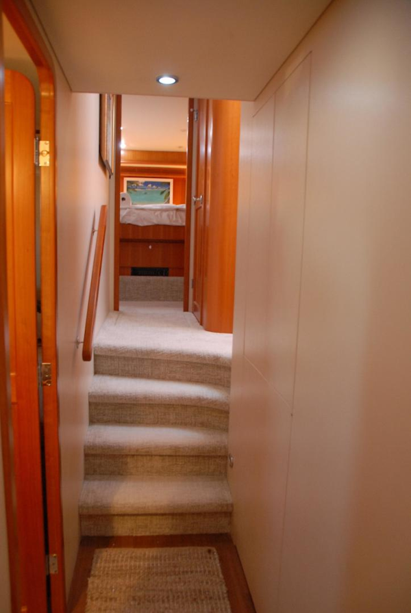West Bay-Sonship 2003-ROOM SERVICE Fort Lauderdale-Florida-United States-Companionway-474088