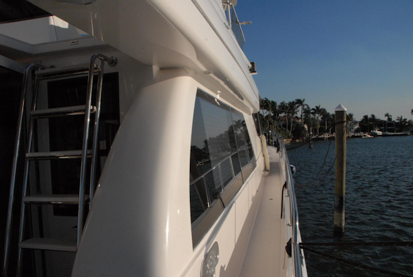 West Bay-Sonship 2003-ROOM SERVICE Fort Lauderdale-Florida-United States-Walk-Around Deck-474074