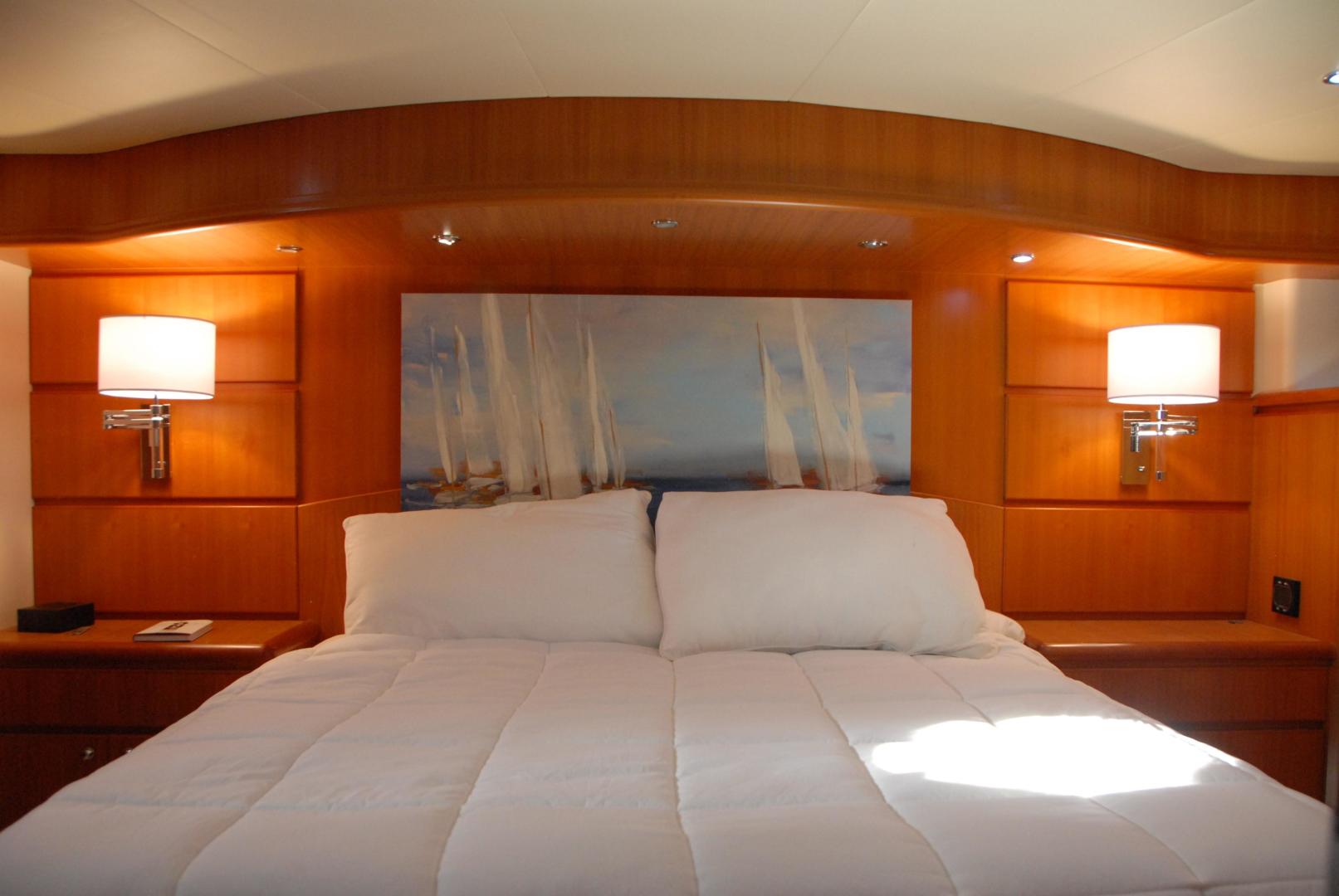 West Bay-Sonship 2003-ROOM SERVICE Fort Lauderdale-Florida-United States-Master Stateroom-474087 | Thumbnail
