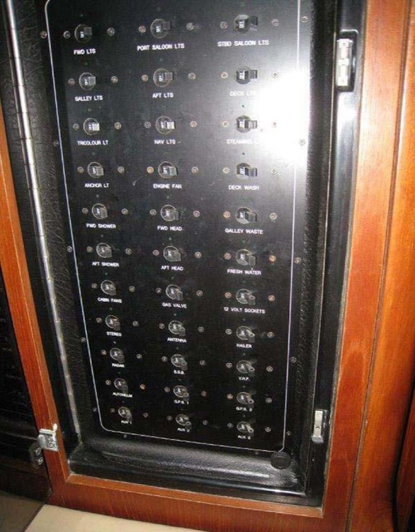 Oyster-56 1998-Bliss Seabrook-Texas-United States-Power Switches-917632