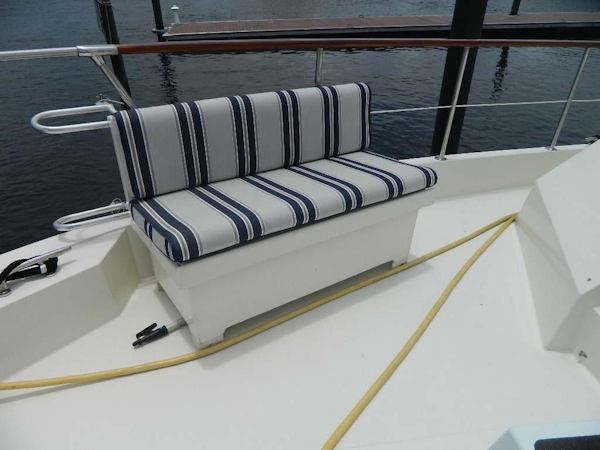 Hatteras-Motor Yacht 1989-Windfall Stuart-Florida-United States-Foredeck Seating Port-910364