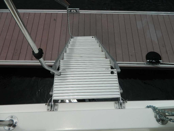 Hatteras-Motor Yacht 1989-Windfall Stuart-Florida-United States-Tide Ride Stairs-910369