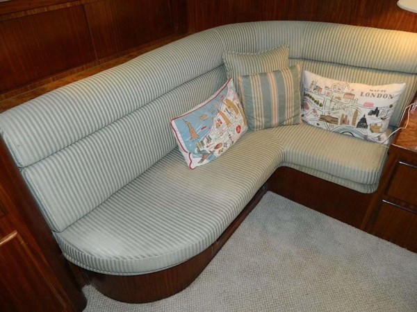 Hatteras-Motor Yacht 1989-Windfall Stuart-Florida-United States-Master Settee-910427