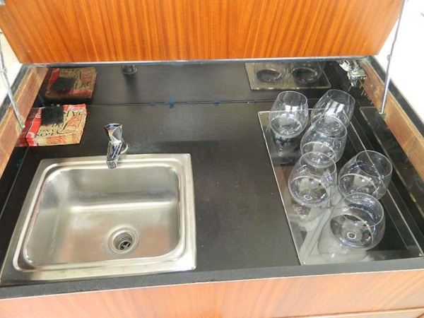 Hatteras-Motor Yacht 1989-Windfall Stuart-Florida-United States-Wetbar Sink-910380