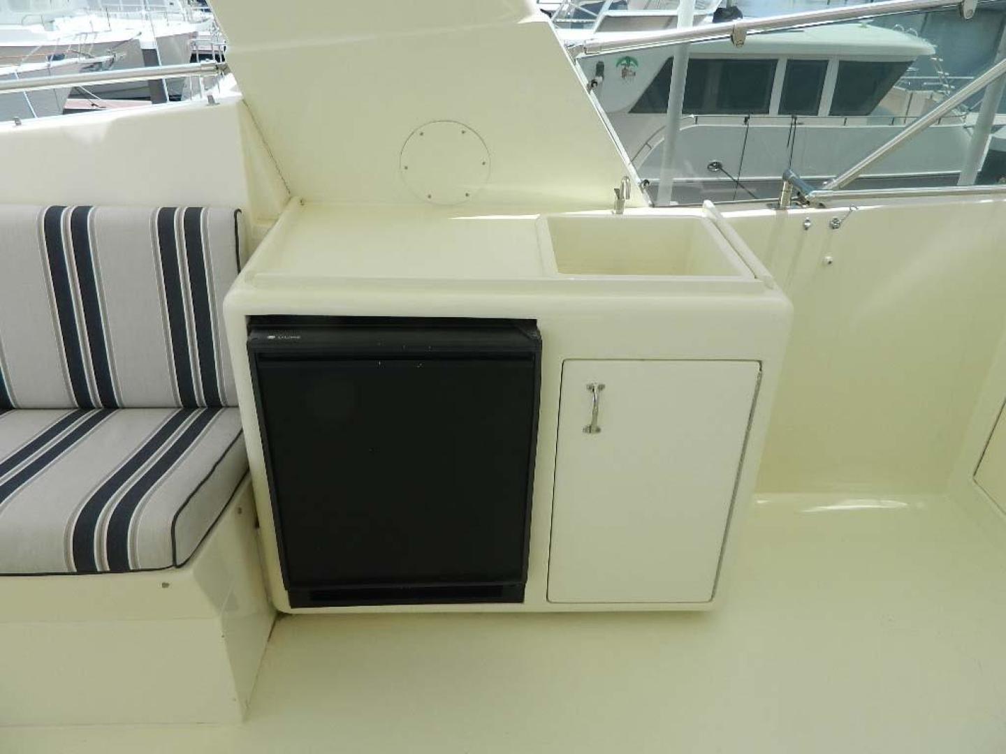 Hatteras-Motor Yacht 1989-Windfall Stuart-Florida-United States-Flybridge Wetbar-910394 | Thumbnail