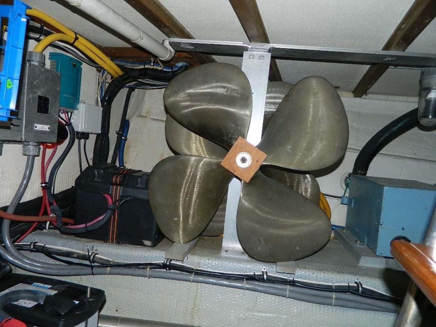 Hatteras-Motor Yacht 1989-Windfall Stuart-Florida-United States-Spare Props-910462 | Thumbnail