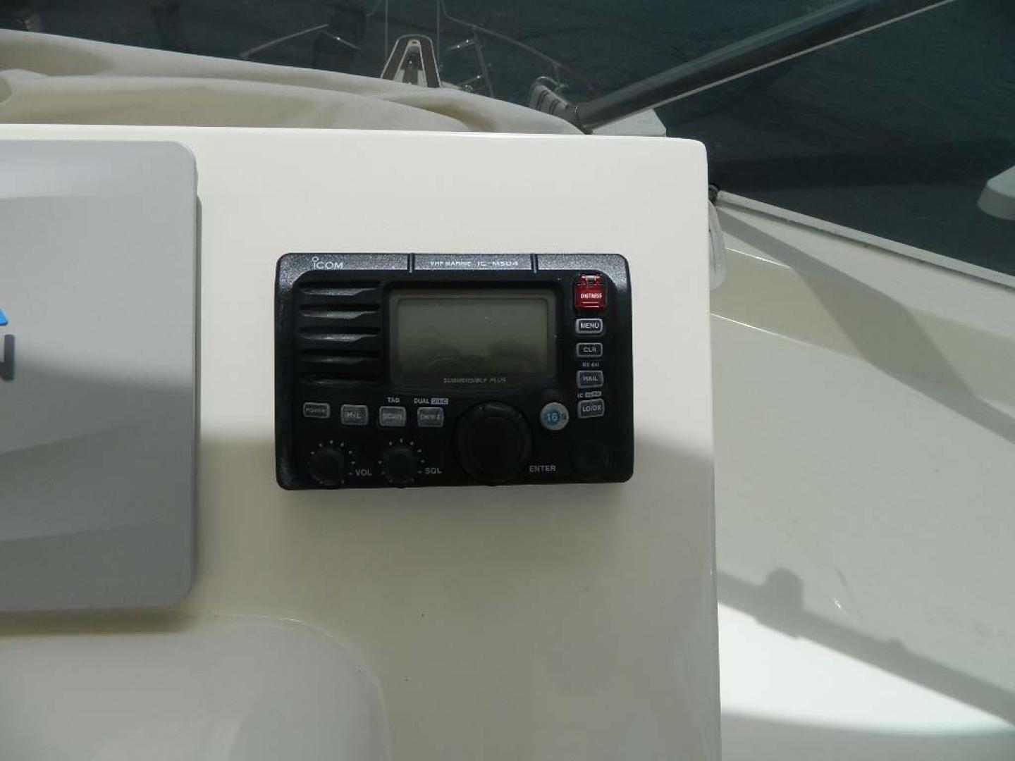 Hatteras-Motor Yacht 1989-Windfall Stuart-Florida-United States-Upper Helm VHF-910391 | Thumbnail