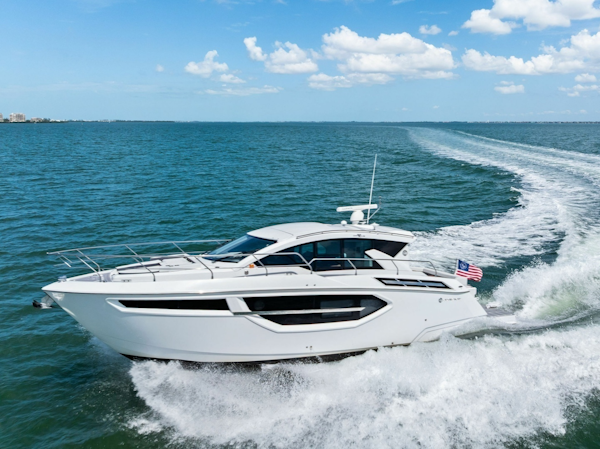 Cruisers Yachts-42 Cantius 2019-Truly Ineffable Longboat Key-Florida-United States-2019 Cruisers Yachts 42 Cantius Truly Ineffable-6277768