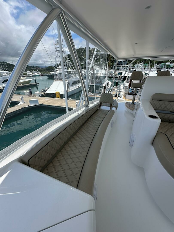 Viking-82 Convertible 2025-Boujie QUEPOS-Costa Rica-2025 82 Viking Convertible Boujie Bridge (9)-6811608