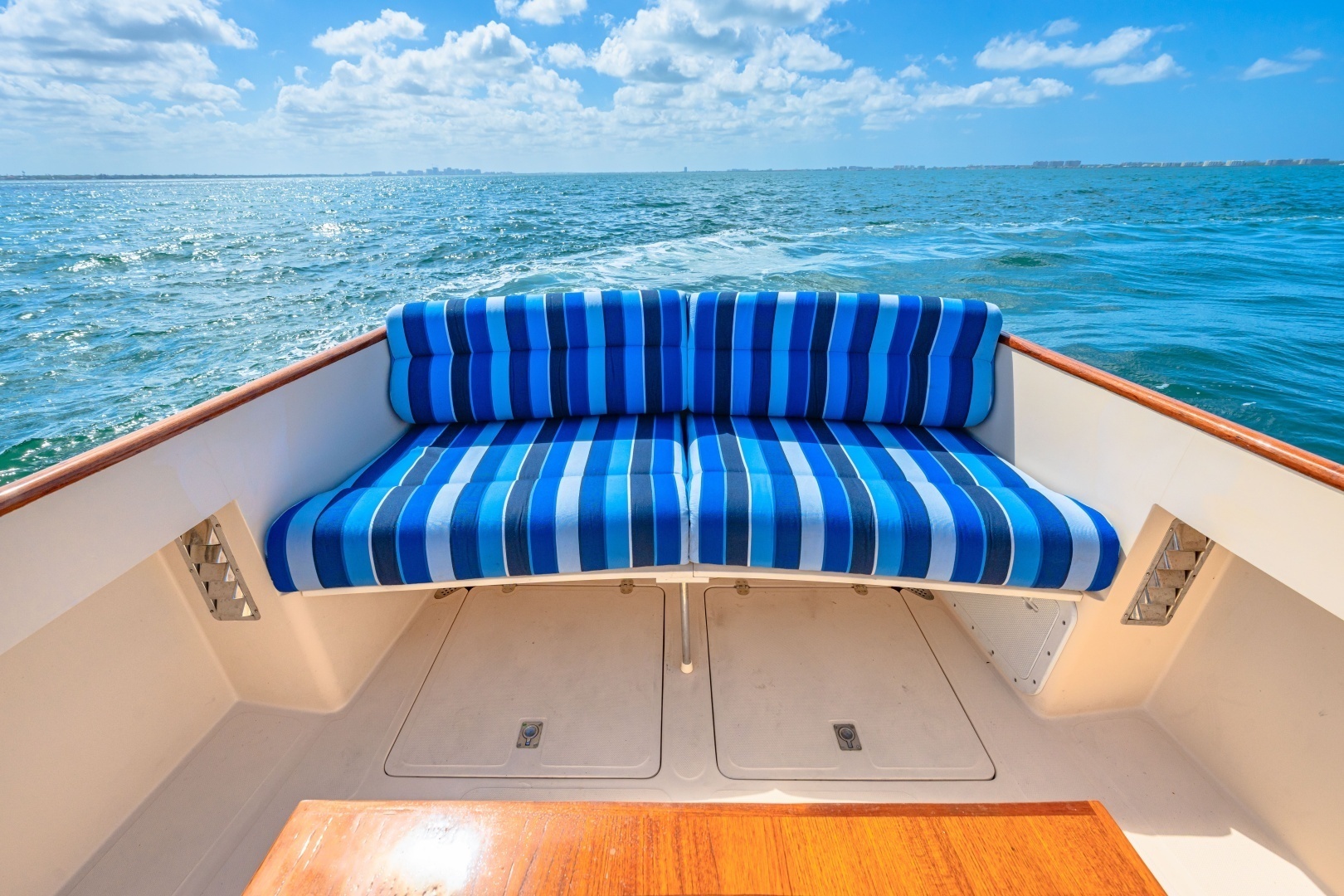 Hinckley-Picnic Boat 36 1998-Saddle Up Sarasota-Florida-United States-1998 36 Hinckley Picnic Boat Exterior-6310471 | Thumbnail