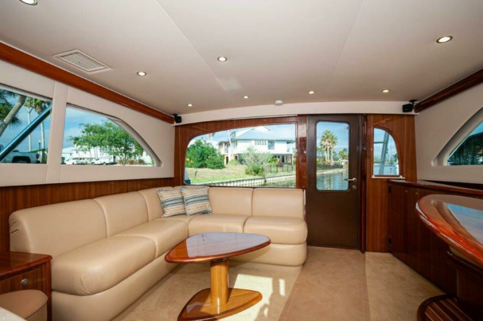 Viking-42 Convertible 2012-Gamester Orange Beach-Alabama-United States-2012 Viking 42 Convertible Salon 1-6869742 | Thumbnail