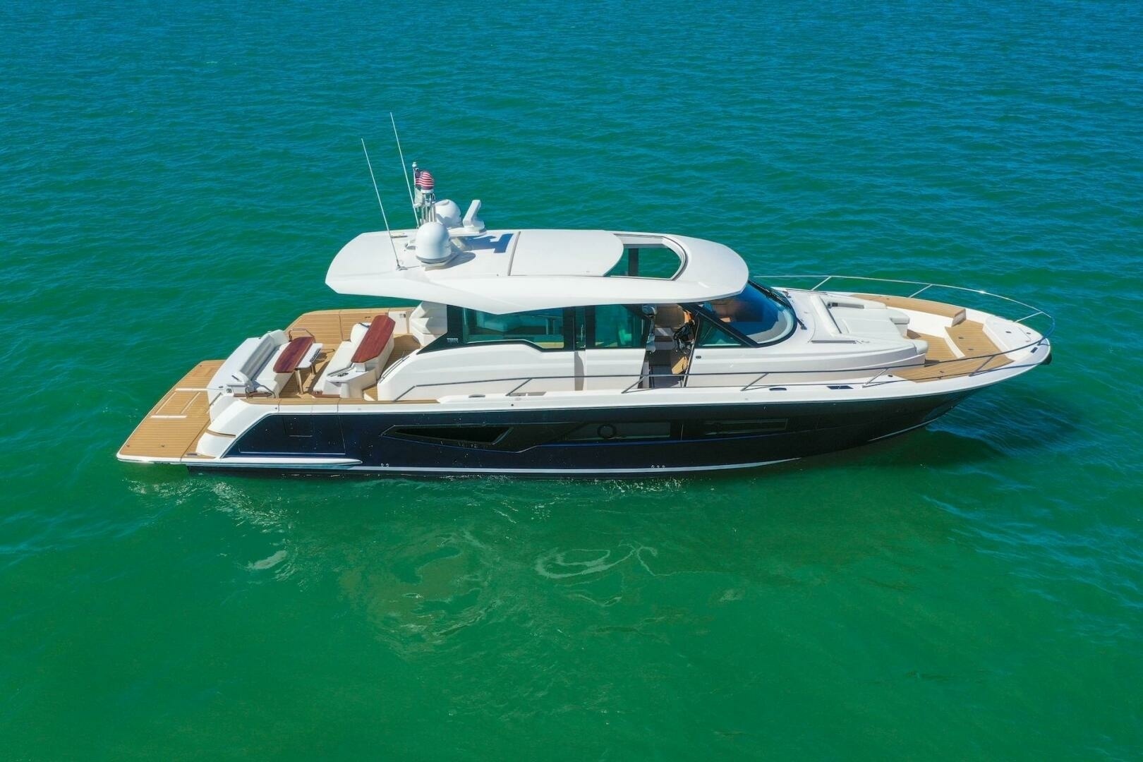Tiara Yachts-EX 60 2023-Tranquil Moments II Marco Island-Florida-United States-6927421 | Thumbnail