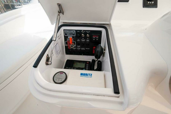 Viking-42 Convertible 2012-Gamester Orange Beach-Alabama-United States-2012 Viking 42 Convertible Helm 4-6869764