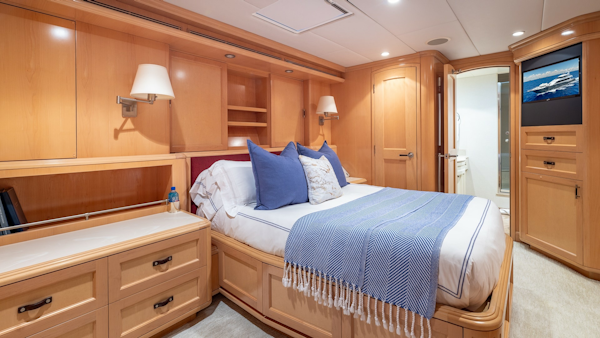 Trinity Yachts-144  1998-BAD COMPANY Fort Lauderdale-Florida-United States-1998 Trinity Yachts Sport Fisherman  BAD COMPANY: Luxurious Guest Stateroom-6803473