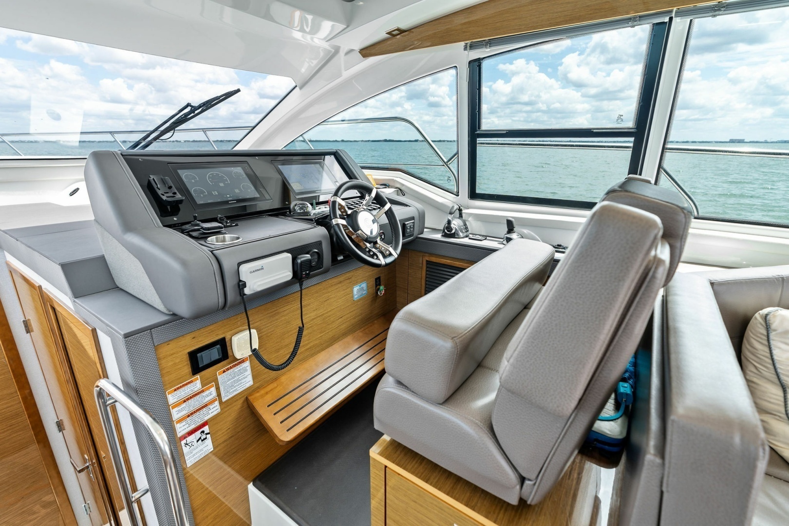 Cruisers Yachts-42 Cantius 2019-Truly Ineffable Longboat Key-Florida-United States-2019 Cruisers Yachts 42 Cantius Truly Ineffable-6277717 | Thumbnail