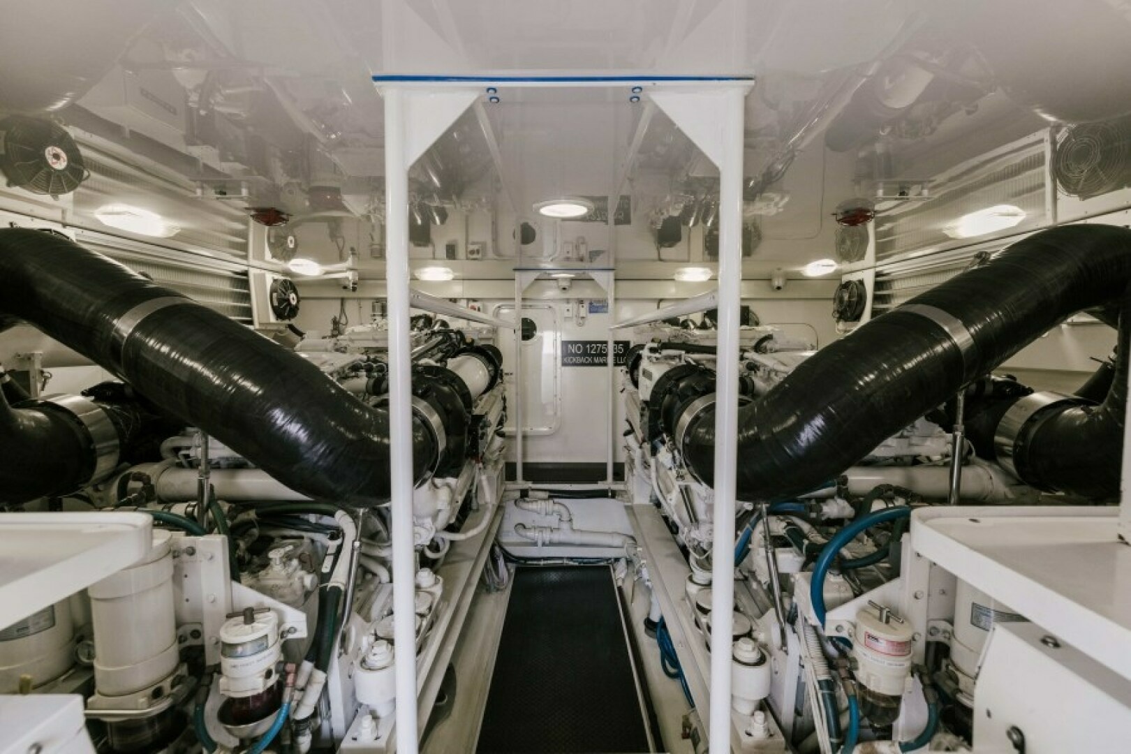Viking-74 Enclosed Bridge 2006-KICKBACK Seattle-Washington-United States-2006 Viking 74 Convertible  KICKBACK-6169695 | Thumbnail