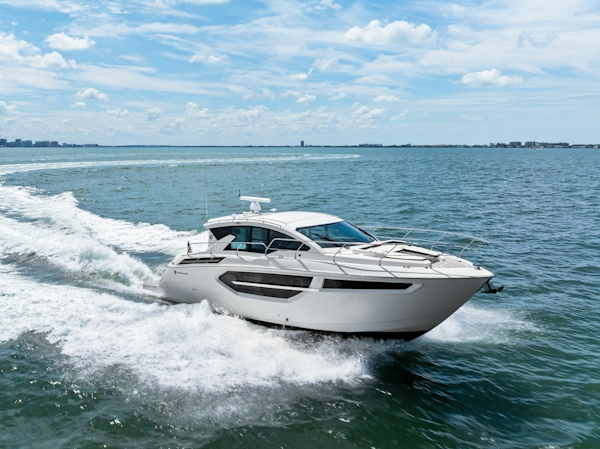 Cruisers Yachts-42 Cantius 2019-Truly Ineffable Longboat Key-Florida-United States-2019 Cruisers Yachts 42 Cantius Truly Ineffable-6277770