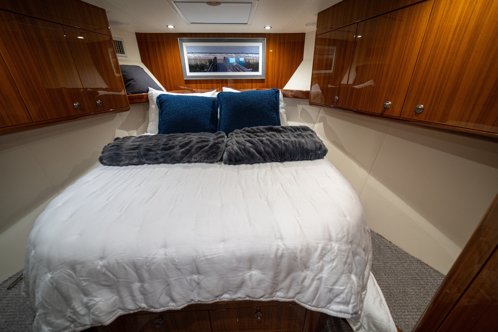 Viking-46 Billfish 2023-Scarlet Los Suenos-Costa Rica-2023 Viking 46 Billfish Master Stateroom-6090807 | Thumbnail
