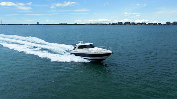 Cruisers Yachts-48 Cantius 2014-Freedom Sarasota-Florida-United States-6265111