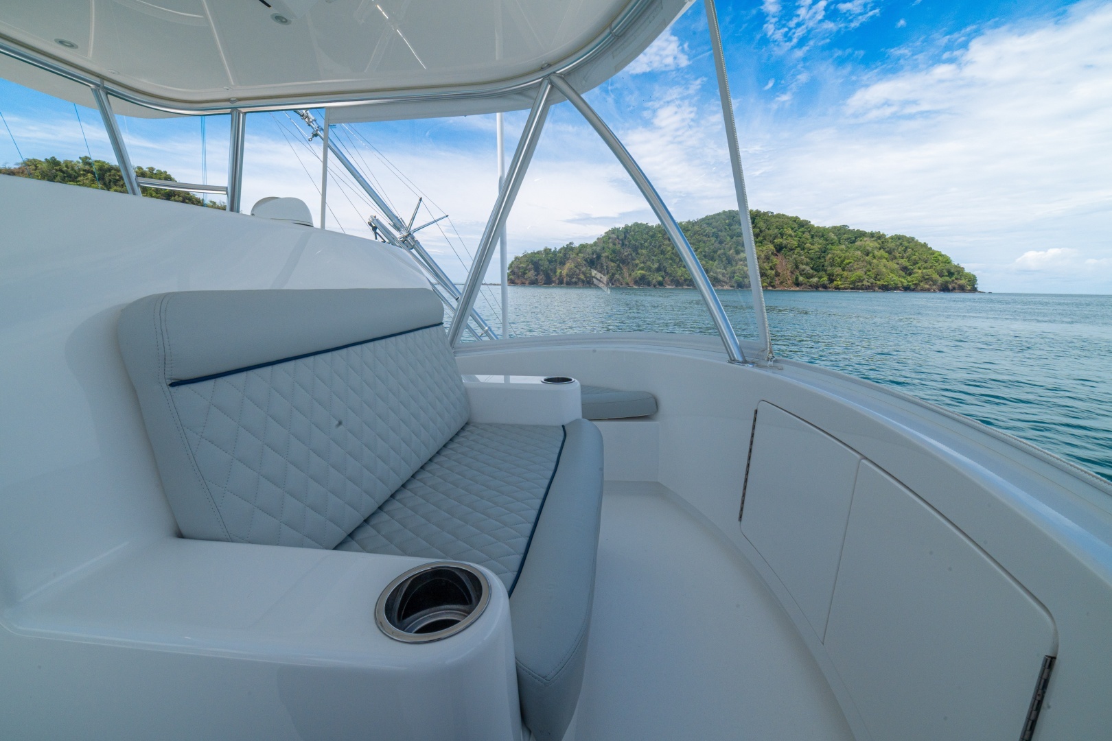 Viking-46 Billfish 2023-Scarlet Los Suenos-Costa Rica-2023 Viking 46 Billfish Flybridge-6090835 | Thumbnail
