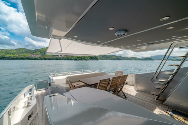 Azimut-77S 2017-Carpe Diem Genoa-Italy-2017 Azimut 77 Carpe Diem-6798411
