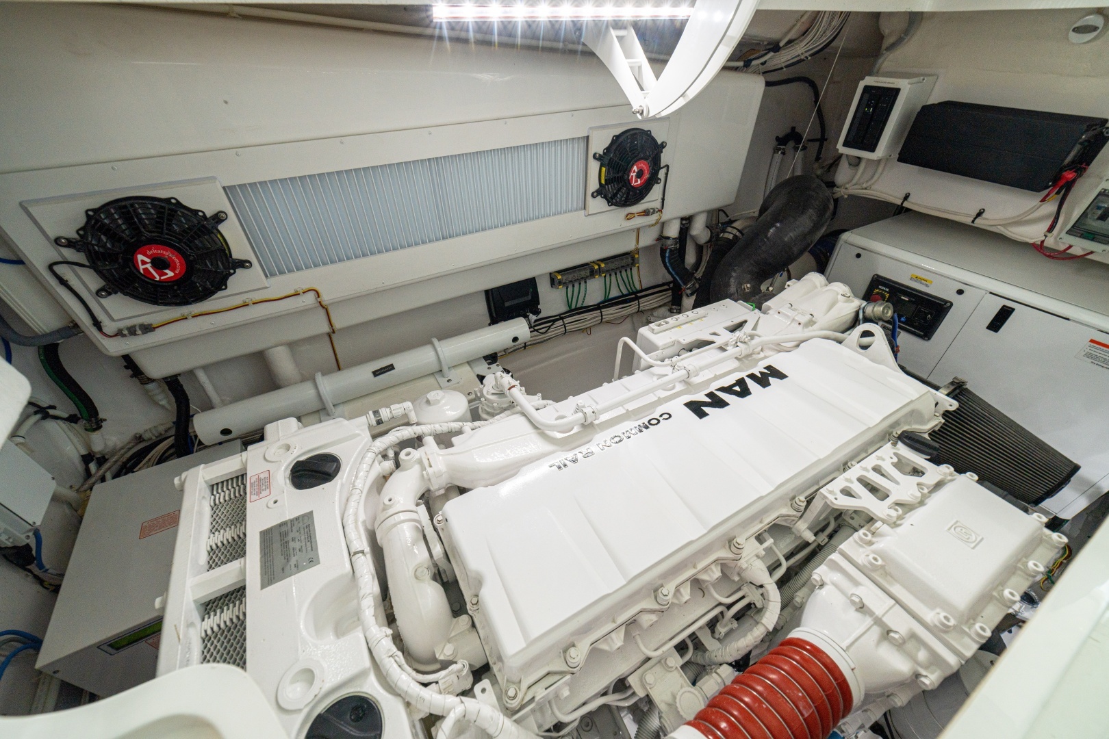 Viking-46 Billfish 2023-Scarlet Los Suenos-Costa Rica-2023 Viking 46 Billfish Engines-6090842 | Thumbnail