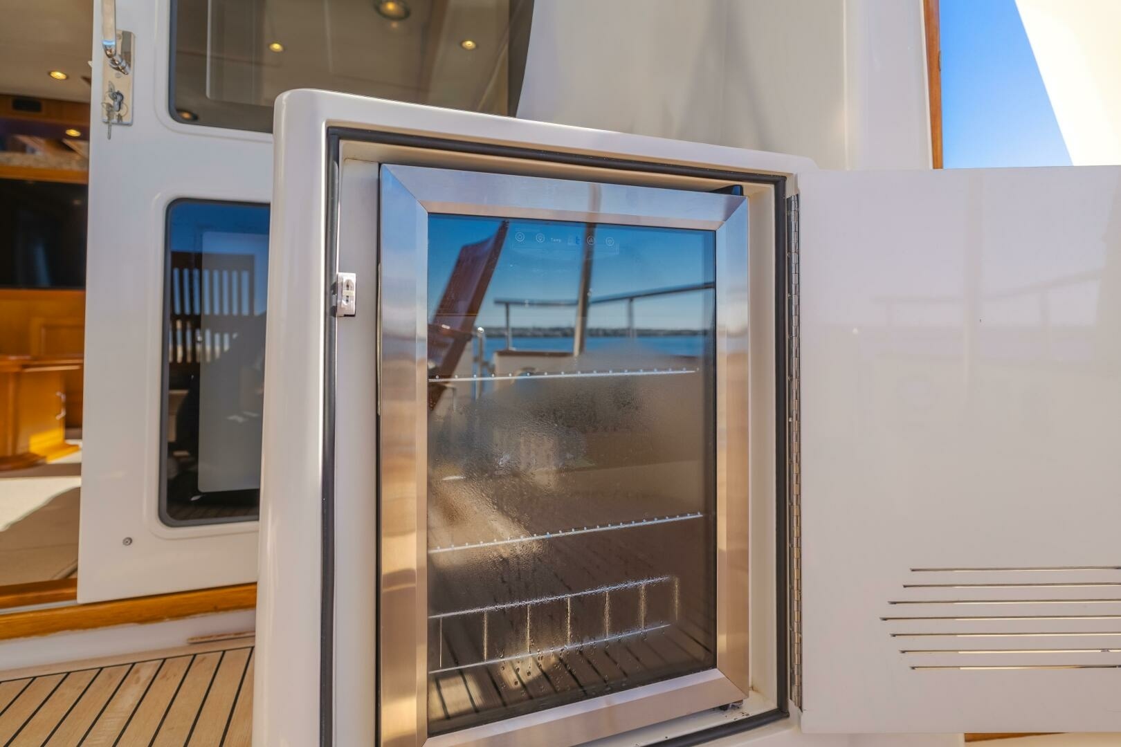 Grand Banks-59 Aleutian RP 2008-TINTAGEL Long Beach-California-United States-2008 Grand Banks 59 Aleutian RP TINTAGEL: Exterior Deck Mini Fridge-6921127 | Thumbnail