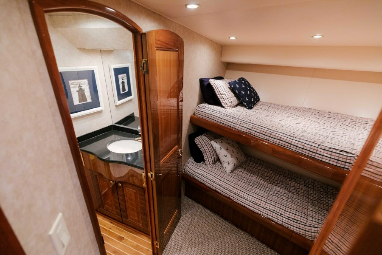 Viking-74 Enclosed Bridge 2006-KICKBACK Seattle-Washington-United States-2006 Viking 74 Convertible  KICKBACK-6169653 | Thumbnail