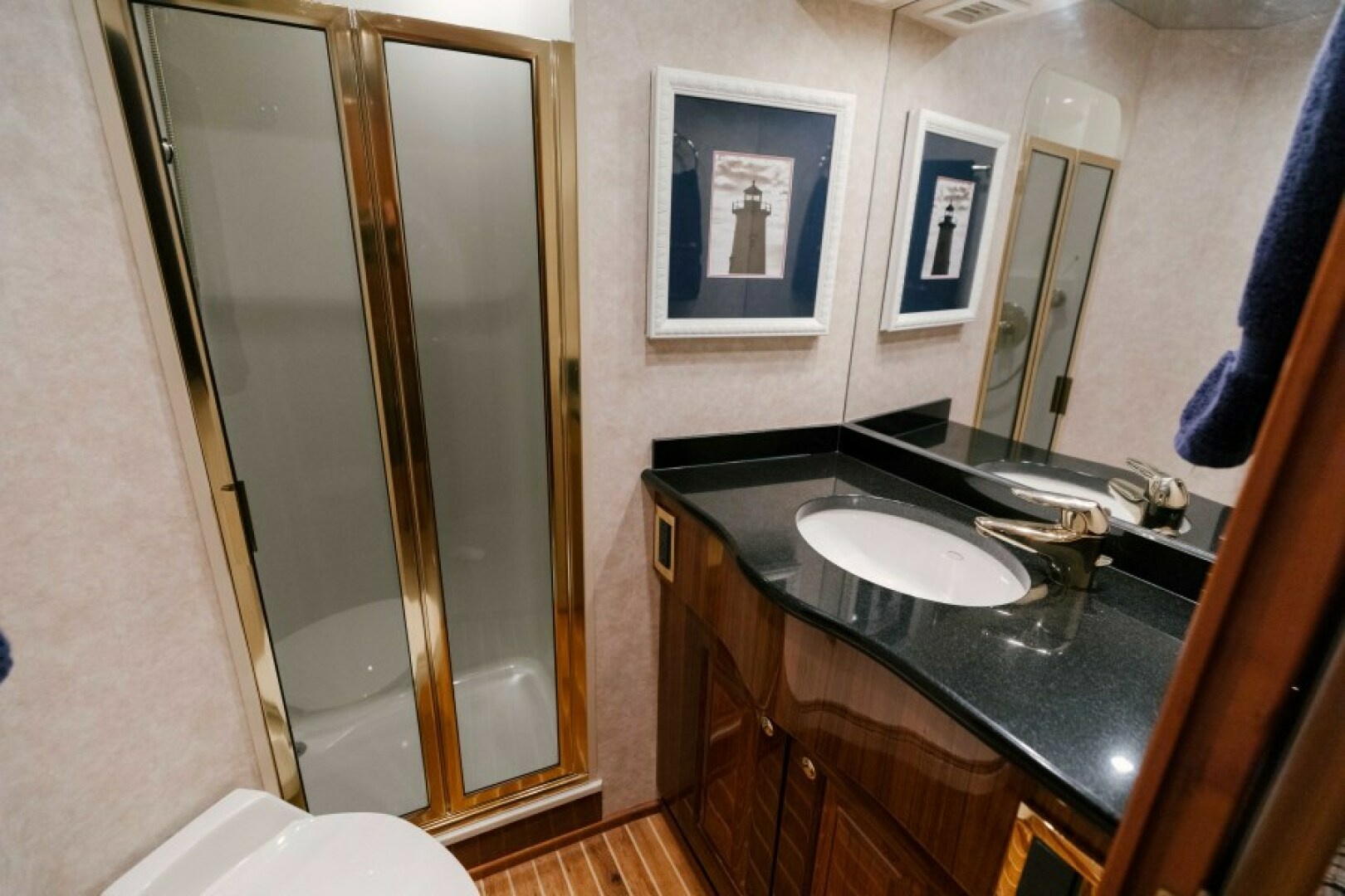 Viking-74 Enclosed Bridge 2006-KICKBACK Seattle-Washington-United States-2006 Viking 74 Convertible  KICKBACK-6169652 | Thumbnail