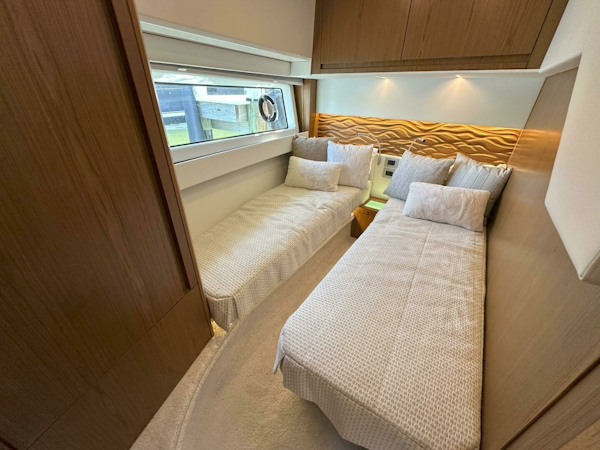 Tiara Yachts-EX 60 2025-Just Fine Sister Bay-Wisconsin-United States 2025 Tiara Yachts 60 EX  Starboard SR-6277614