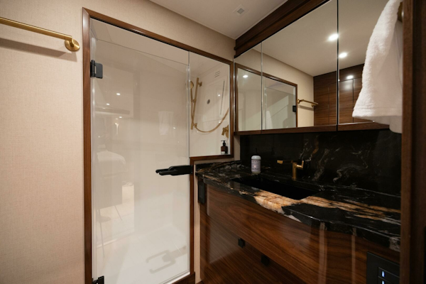Viking-82 Convertible 2025-Boujie QUEPOS-Costa Rica-2025 82 Viking Convertible Boujie Starboard Stateroom Head (1)-6811588