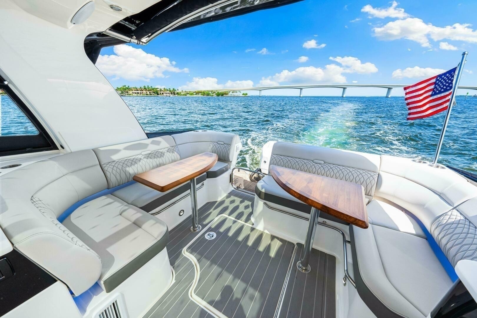 Sea Ray-370 Sundancer 2022-Golden Ticket Sarasota-Florida-United States-2022 Sea Ray 370 Sundancer-6287872 | Thumbnail