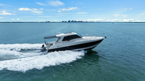 Cruisers Yachts-48 Cantius 2014-Freedom Sarasota-Florida-United States-6265110