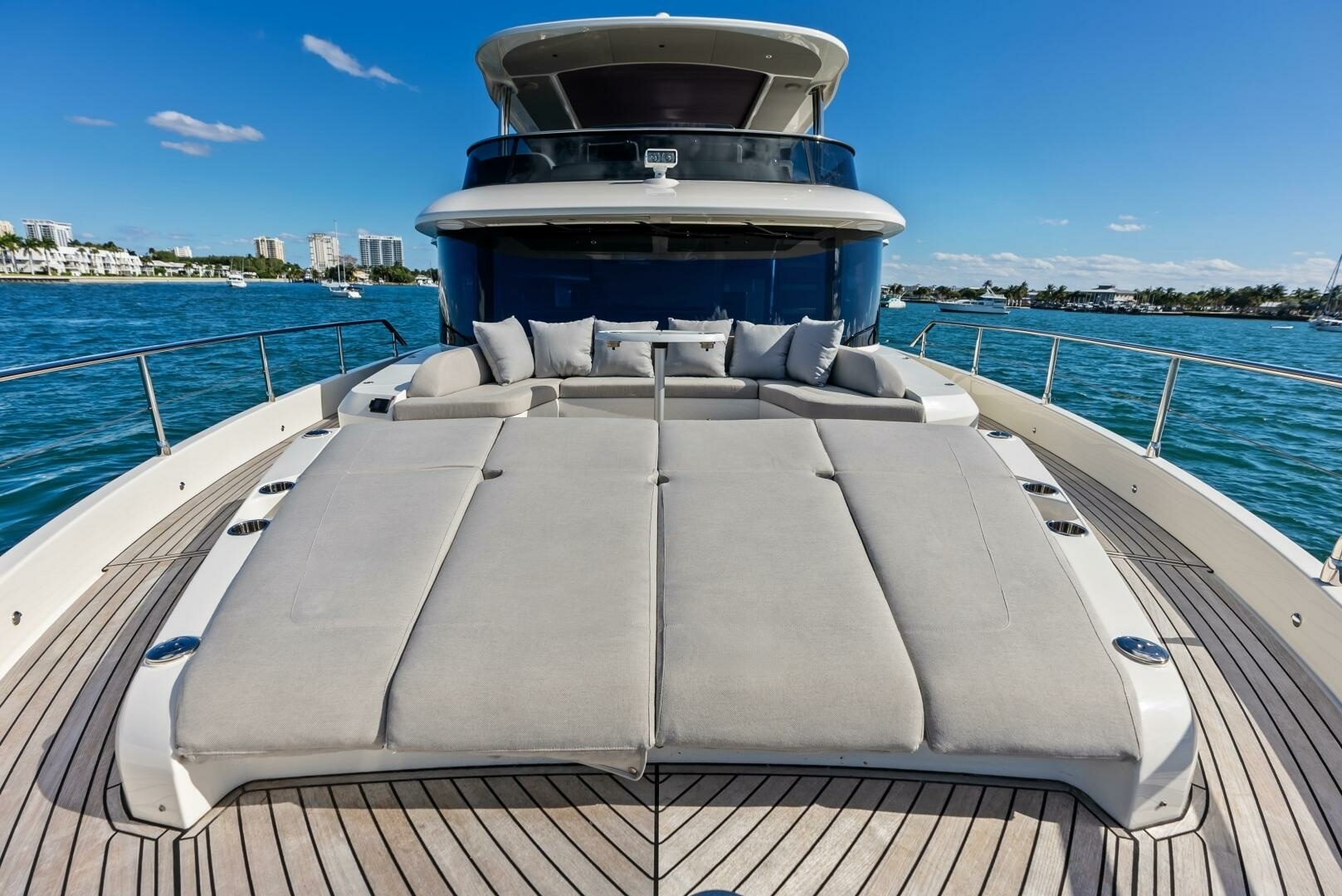 Absolute-75 Navetta 2025-Fantasy Girl Palm Beach-Florida-United States-6294860 | Thumbnail