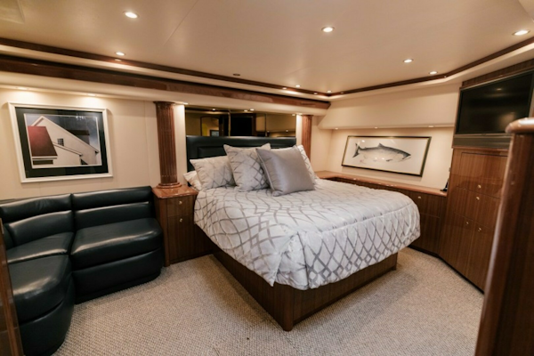 Viking-74 Enclosed Bridge 2006-KICKBACK Seattle-Washington-United States-2006 Viking 74 Convertible  KICKBACK-6169659