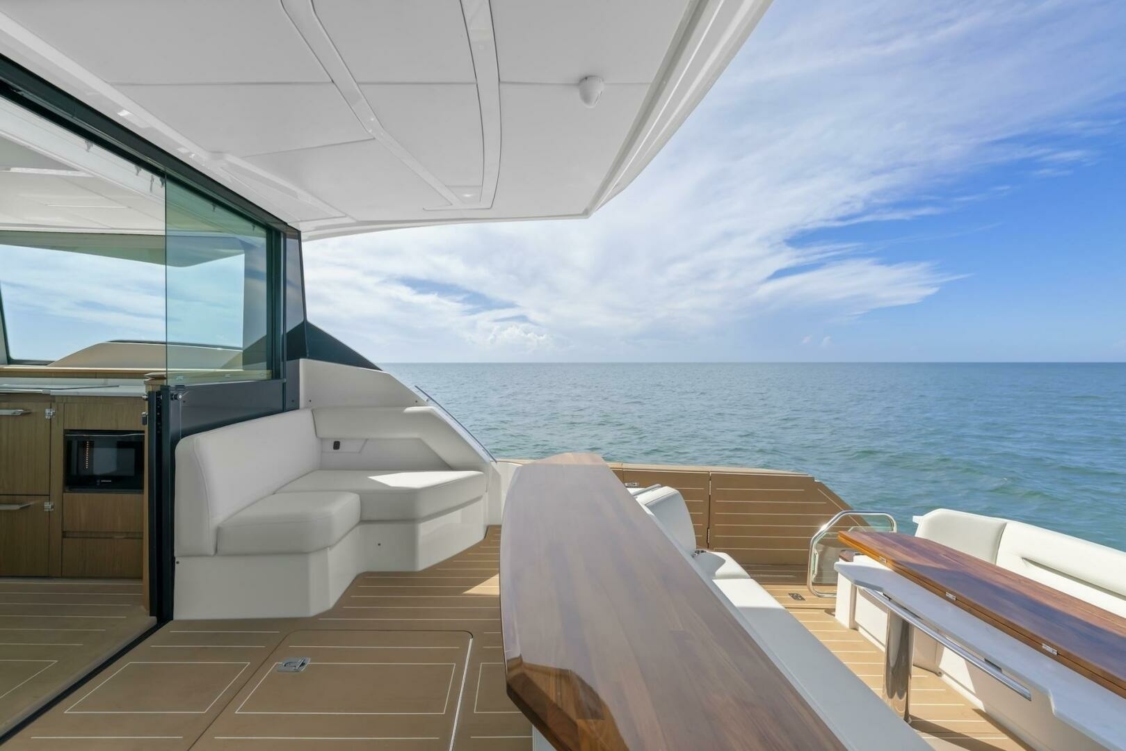 Tiara Yachts-EX 60 2023-Tranquil Moments II Marco Island-Florida-United States-6927366 | Thumbnail