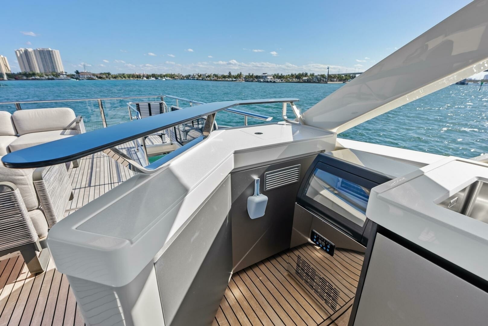 Absolute-75 Navetta 2025-Fantasy Girl Palm Beach-Florida-United States-6294927 | Thumbnail