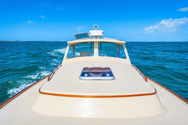 Hinckley-Picnic Boat 36 1998-Saddle Up Sarasota-Florida-United States-1998 36 Hinckley Picnic Boat Bow-6310483