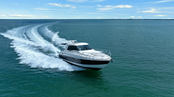 Cruisers Yachts-48 Cantius 2014-Freedom Sarasota-Florida-United States-6265116