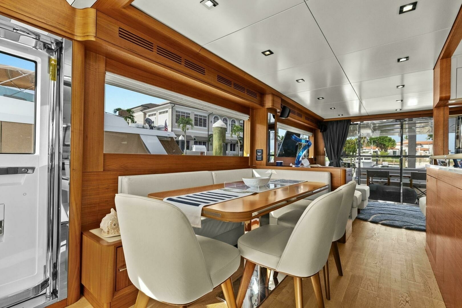 Sirena-64-MY 2021-Destin-E Fort Myers-Florida-United States-2021 Sirena 64 DESTIN-E Dinette-6800105 | Thumbnail