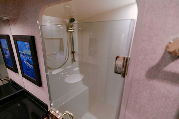 Viking-74 Enclosed Bridge 2006-KICKBACK Seattle-Washington-United States-2006 Viking 74 Convertible  KICKBACK-6169655