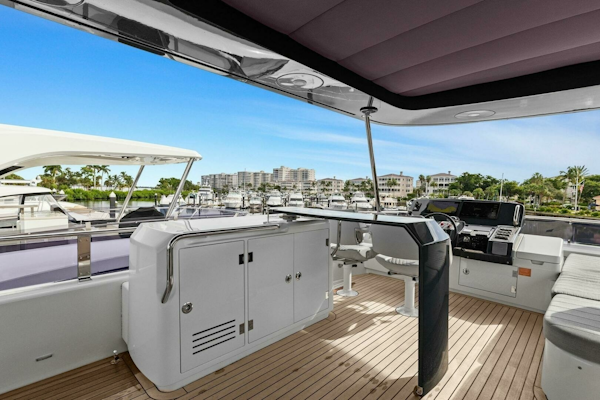 Sirena-64-MY 2021-Destin-E Fort Myers-Florida-United States-2021 Sirena 64 DESTIN-E Flybridge-6800134