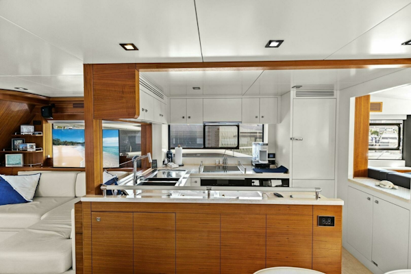 Sirena-64-MY 2021-Destin-E Fort Myers-Florida-United States-2021 Sirena 64 DESTIN-E Galley -6800100