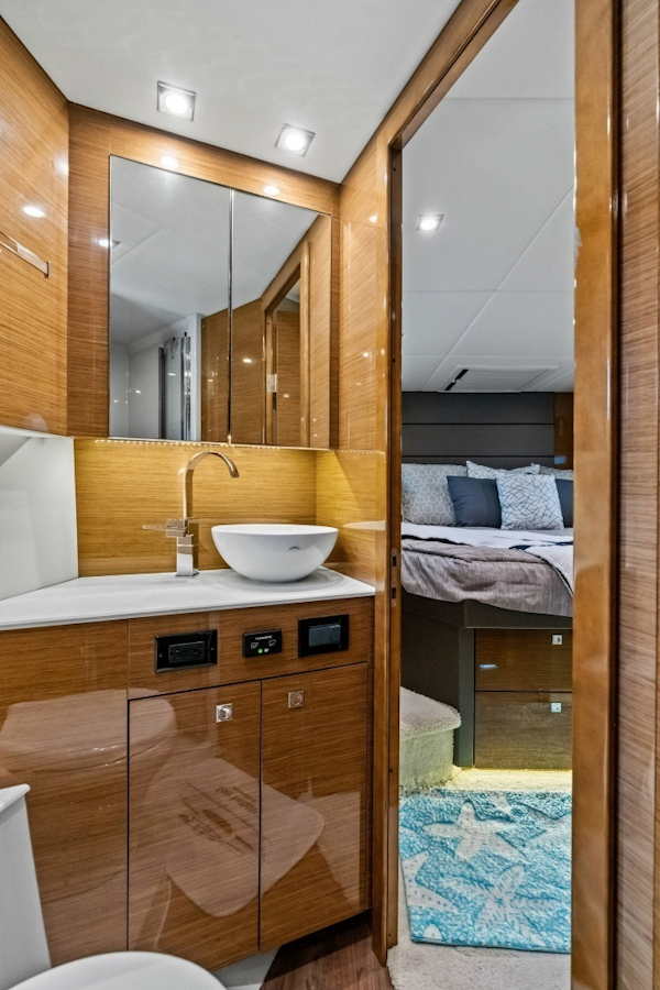 Cruisers Yachts-42 Cantius 2019-Truly Ineffable Longboat Key-Florida-United States-2019 Cruisers Yachts 42 Cantius Truly Ineffable-6277738