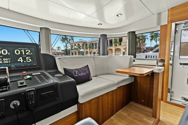Sirena-64-MY 2021-Destin-E Fort Myers-Florida-United States-2021 Sirena 64 DESTIN-E Helm-6800107