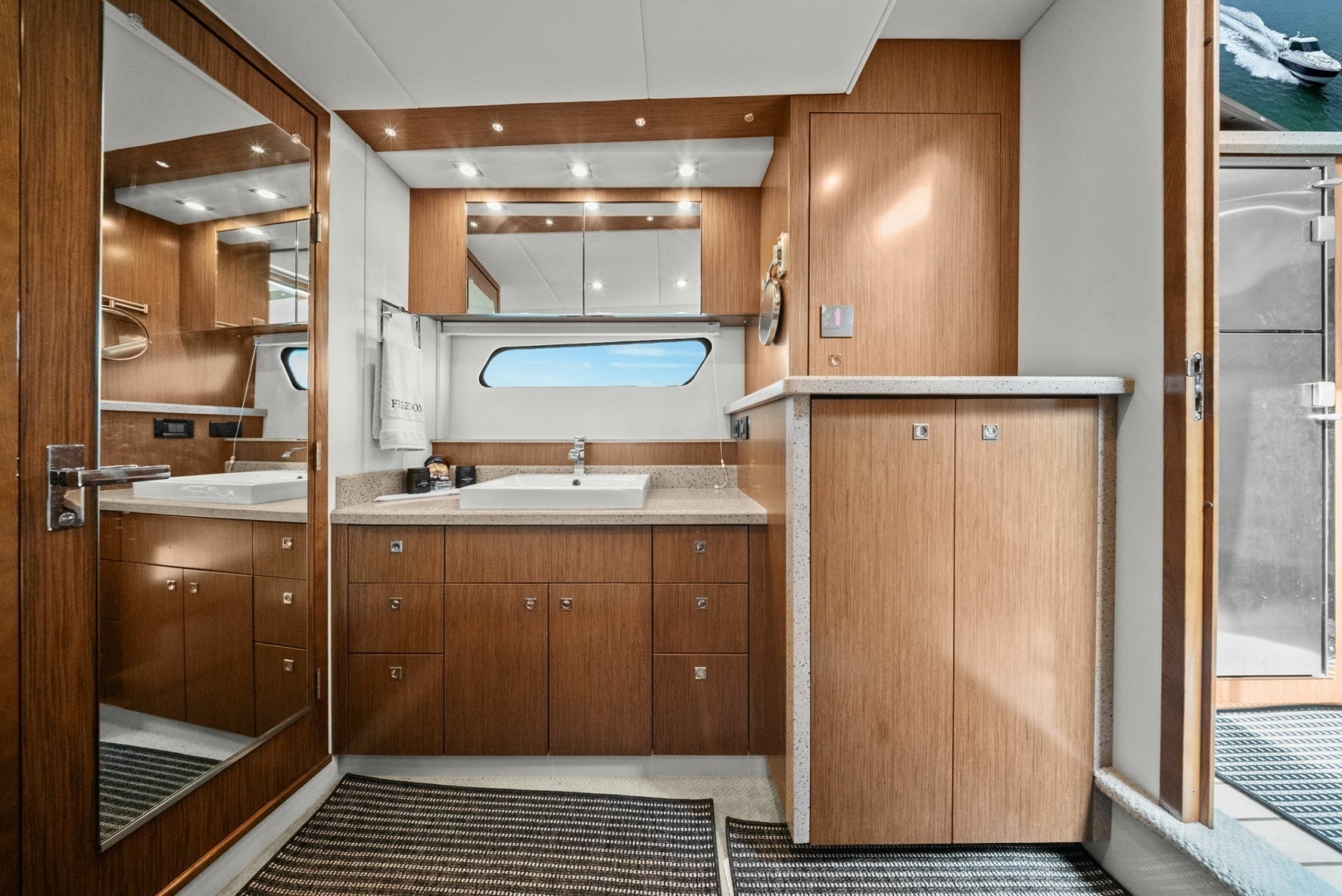 Cruisers Yachts-48 Cantius 2014-Freedom Sarasota-Florida-United States-6265081 | Thumbnail
