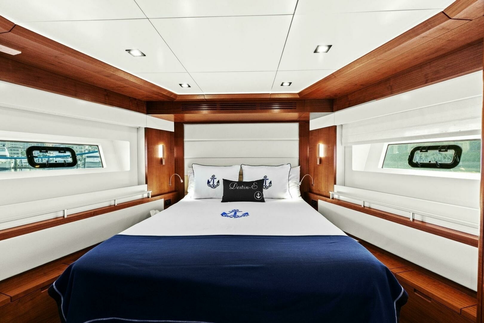 Sirena-64-MY 2021-Destin-E Fort Myers-Florida-United States-2021 Sirena 64 DESTIN-E VIP Stateroom-6800115 | Thumbnail